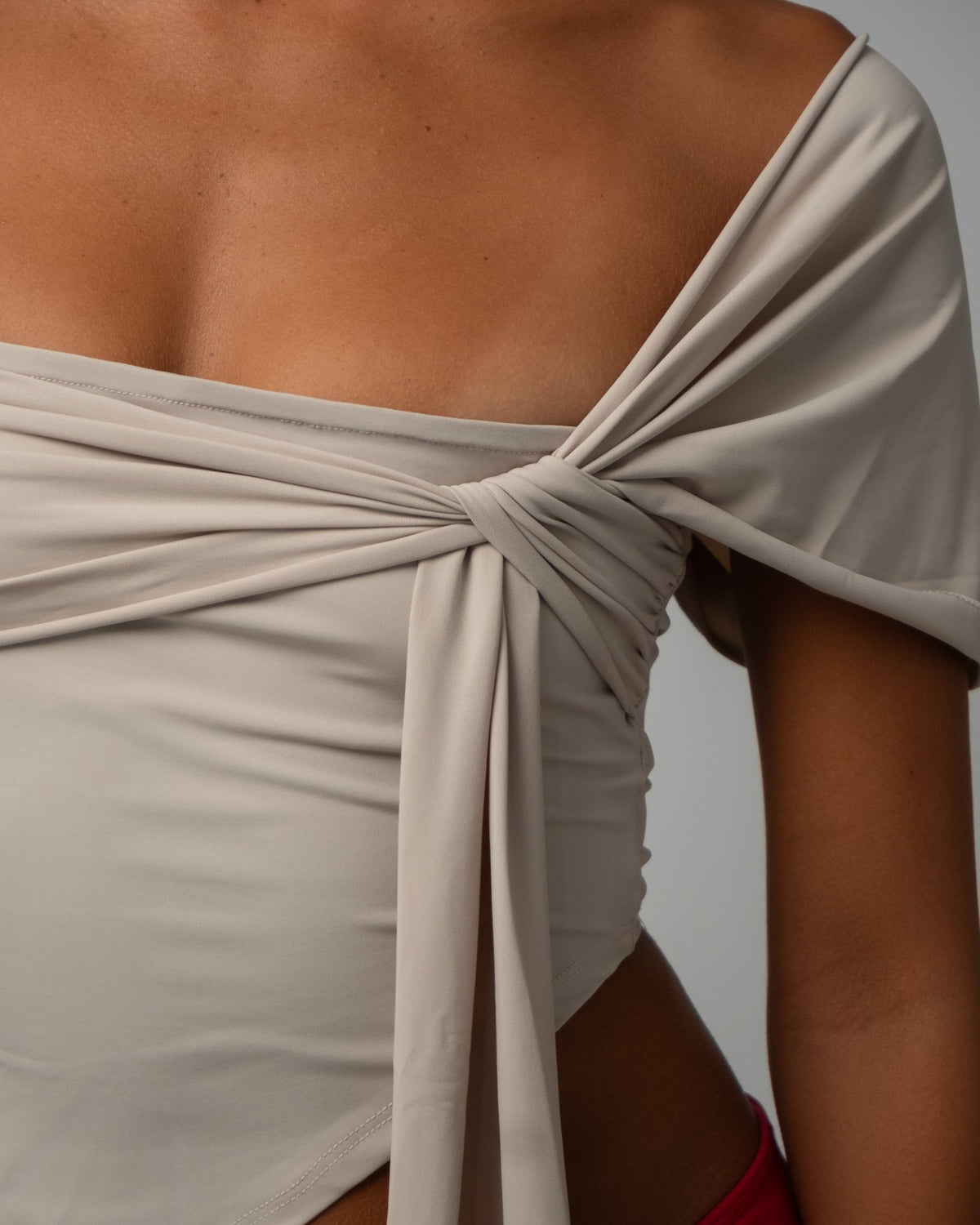 Luna top in beige – LYD